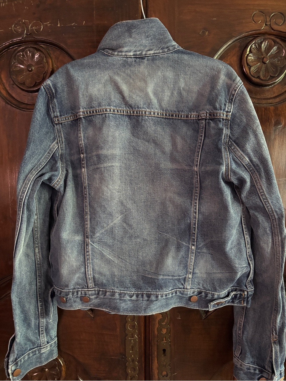 GAP 1969 Denim Jacket in Dark Blue with Contrast Stitching - Picture 3 of 4